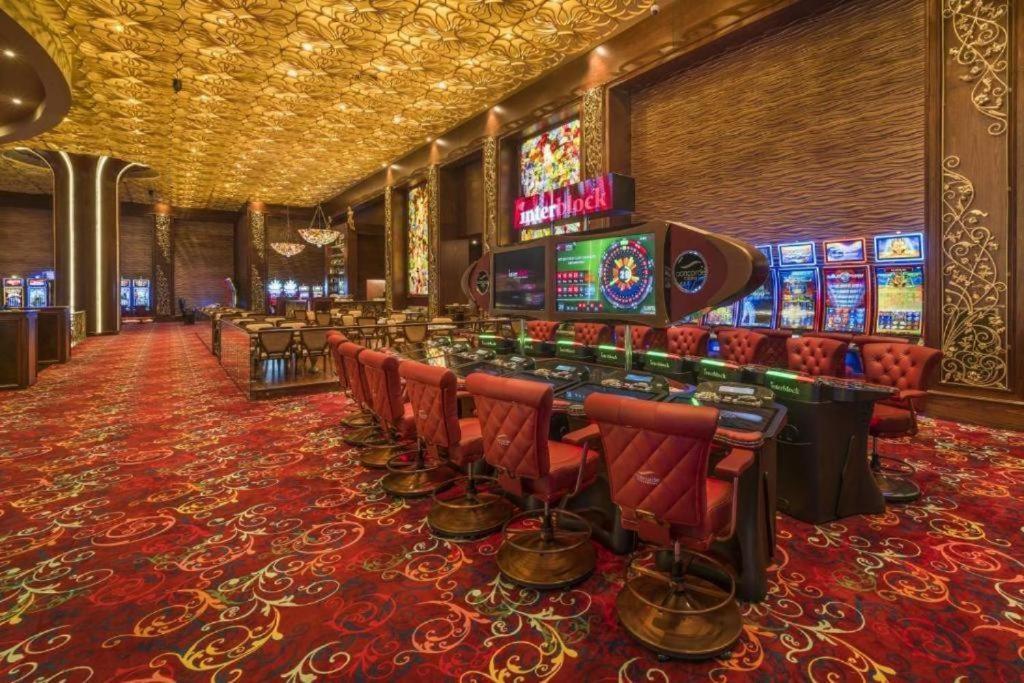 Concorde Luxury Resort & Casino & Convention & Spa 파마구스타 외부 사진