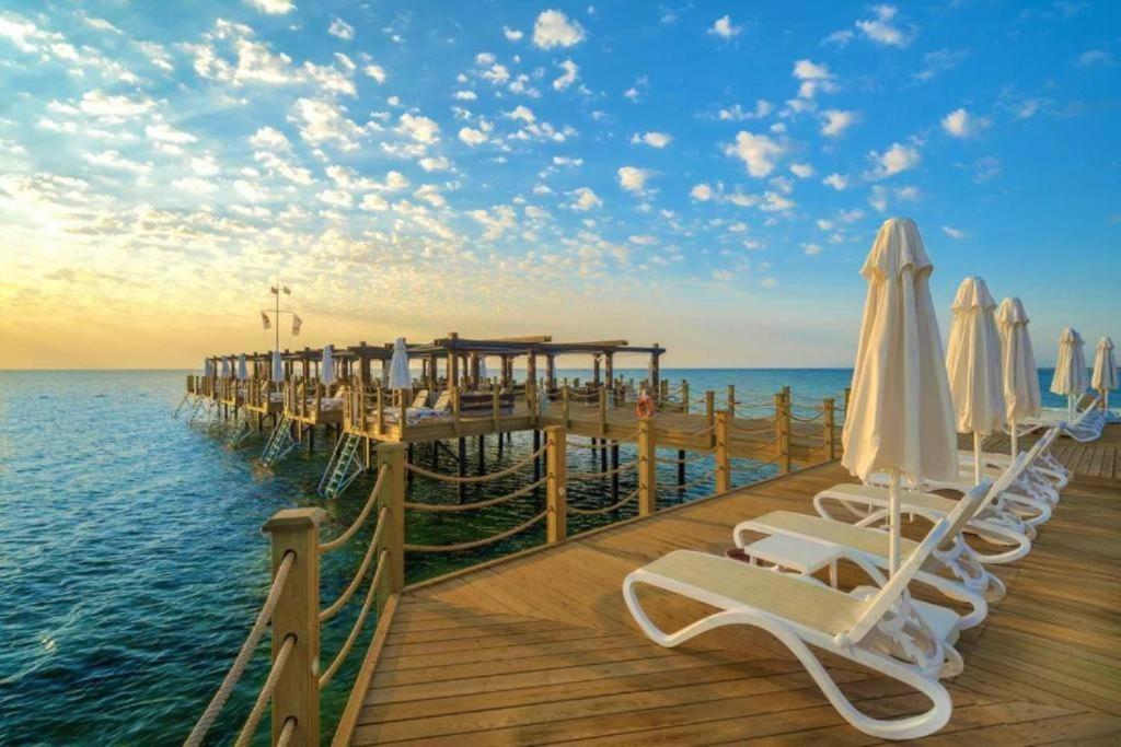 Concorde Luxury Resort & Casino & Convention & Spa 파마구스타 외부 사진