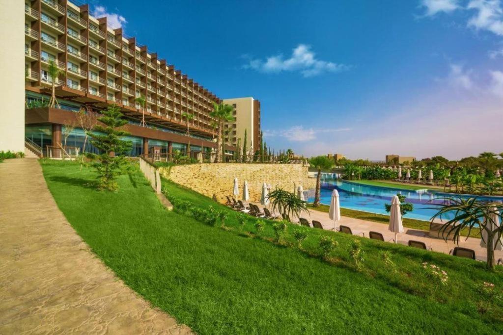 Concorde Luxury Resort & Casino & Convention & Spa 파마구스타 외부 사진